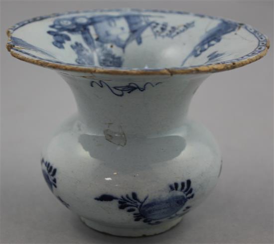 A mid 18th century English? blue and white delftware spittoon, 12.4cm